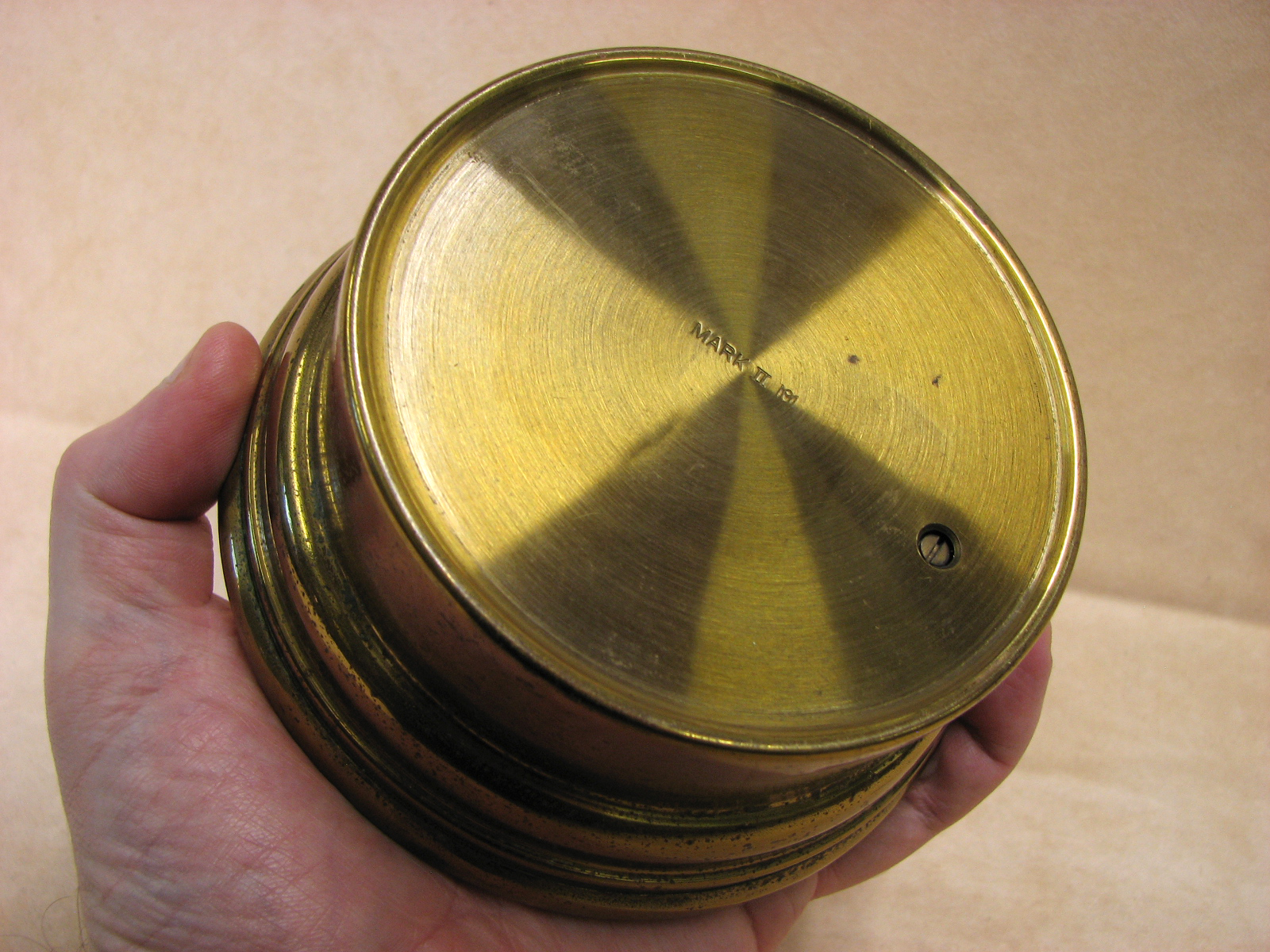 WW2 period Mark II Meteorological Office aneroid barometer
by T.A REYNOLDS, SON & WARDALE LTD.